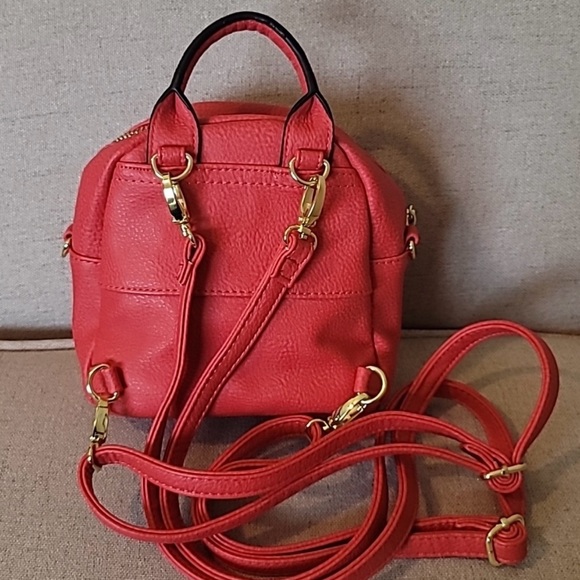 Steve Madden Erin Red Pebbled Leather backpack - Picture 3 of 11